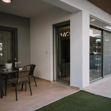 Pleasure ι Apartment *